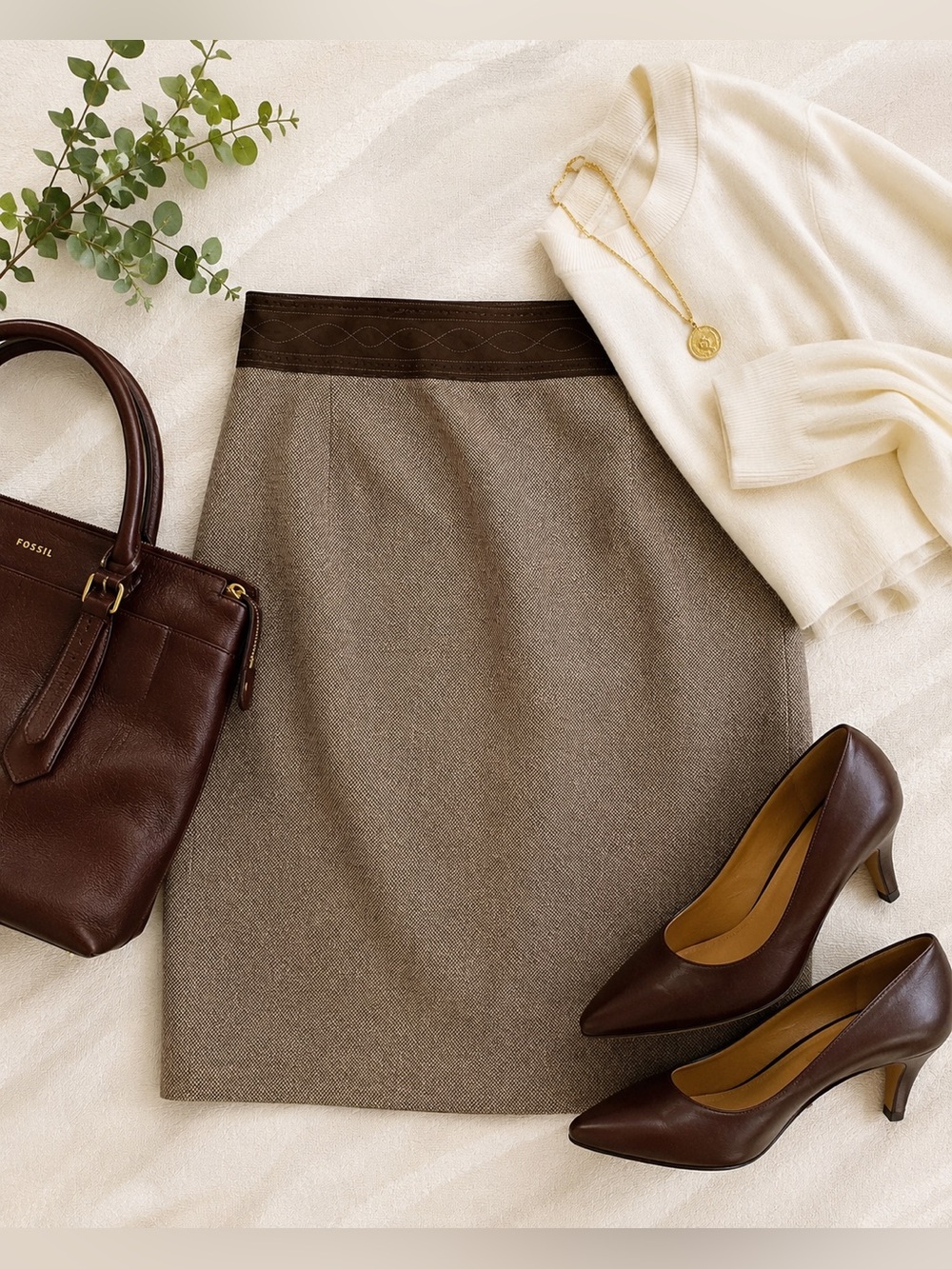Ann Taylor LOFT Brown Wool Blend Pencil Skirt Size 12 Contrast Waistband